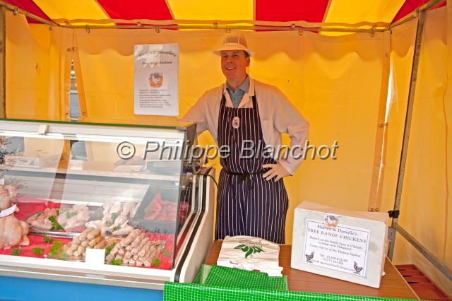 pays de galles 06.JPG - Vendeur de volailles sur le marché de St DavidsPembrokeshire Coast National ParkPays de Galles, Royaume Uni